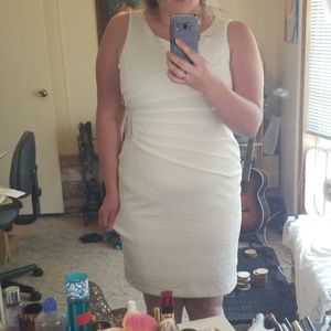 White bodycon dress